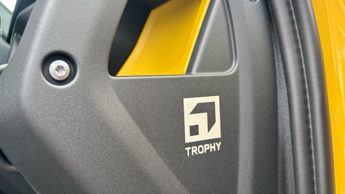 Land Rover Defender 3.0 D350 Trophy Edition Deep Sandglow 110 5dr Auto Diesel Estate - Image 41